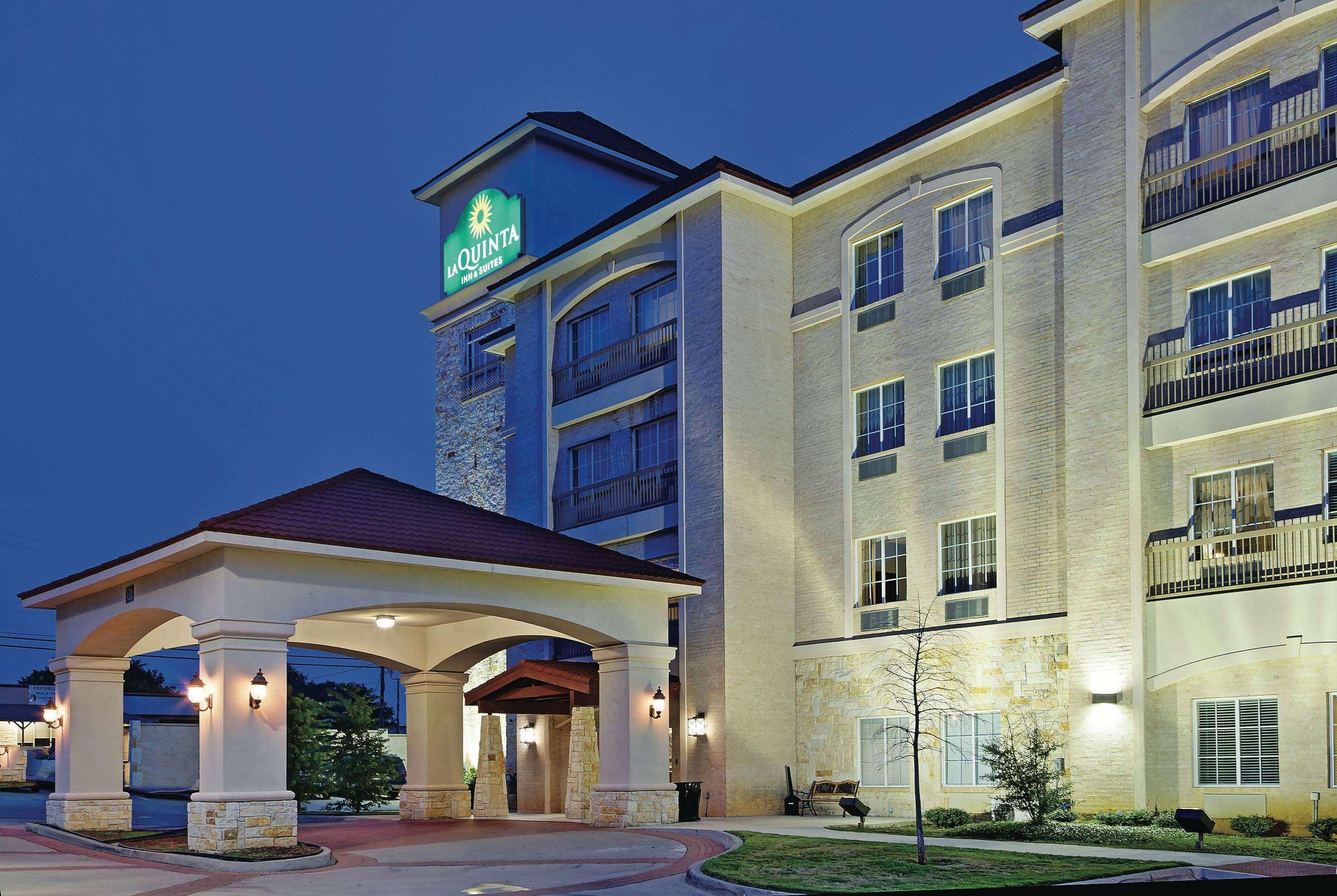La Quinta By Wyndham Dfw Airport West - Euless Hotell Eksteriør bilde